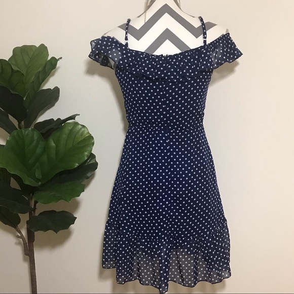 SIMPLEE polka dot ruffle off shoulder dress pin up - Picture 2 of 5